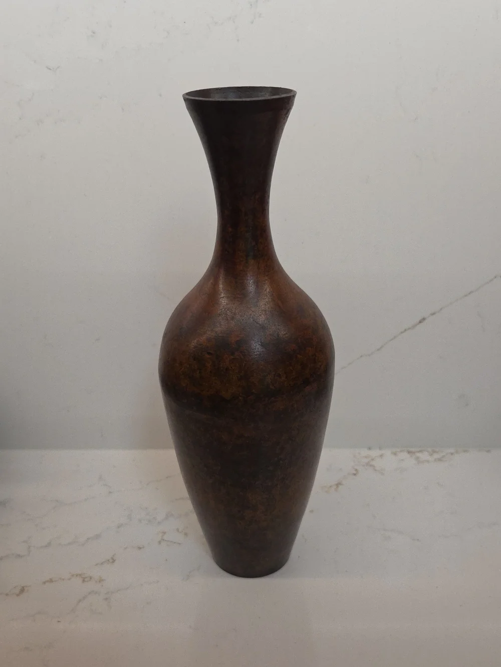Sleek Brown Metal Floor Vase - Timeless Rustic Accent